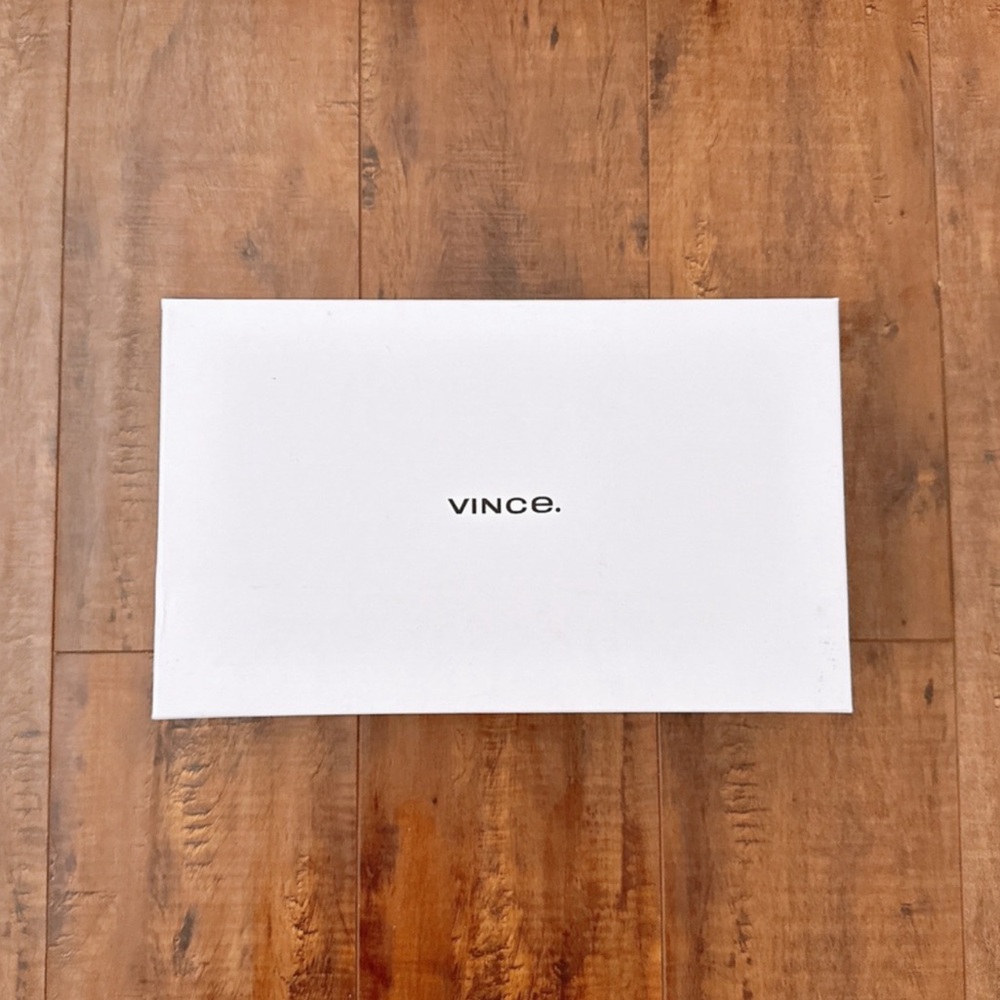VINCE • SHOES - Picture 7 of 8